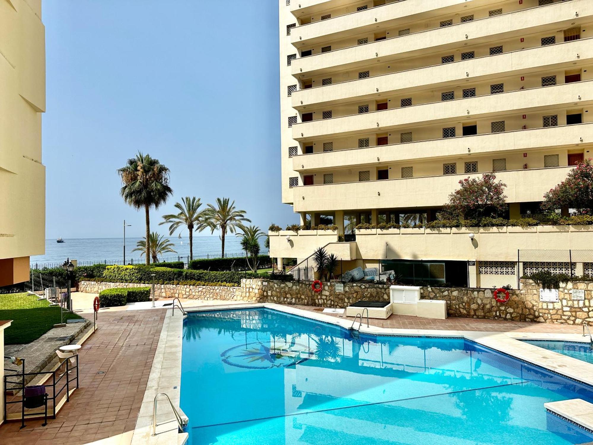 Loft 18 Beachfront Marbella Center Екстериор снимка